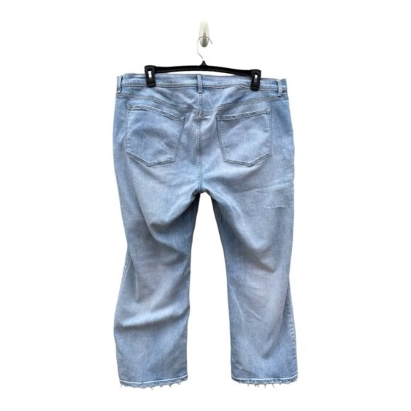 Old Navy Mid Rise Distressed Crop Flare Jeans Light Wash Sz 18 - Picture 2 of 10